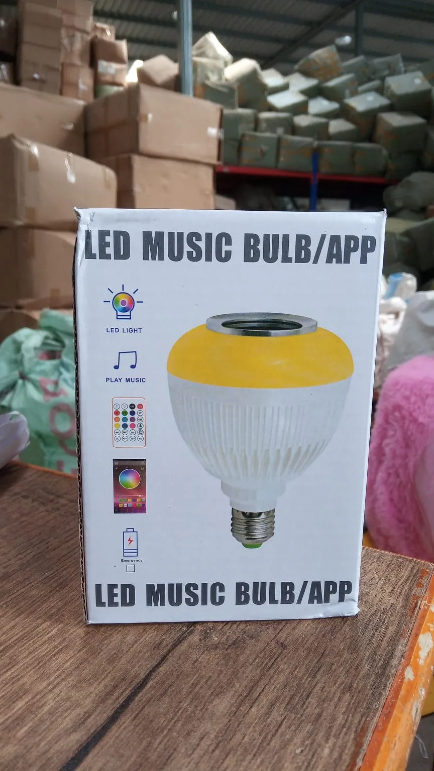 1363 Wireless Bluetooth Sensor 12W Music Multicolor LED Bulb with Remote Controller