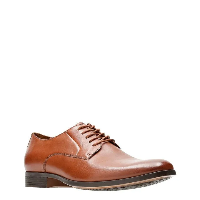 Clarks Gilman Plain Leather Shoe - Tan
