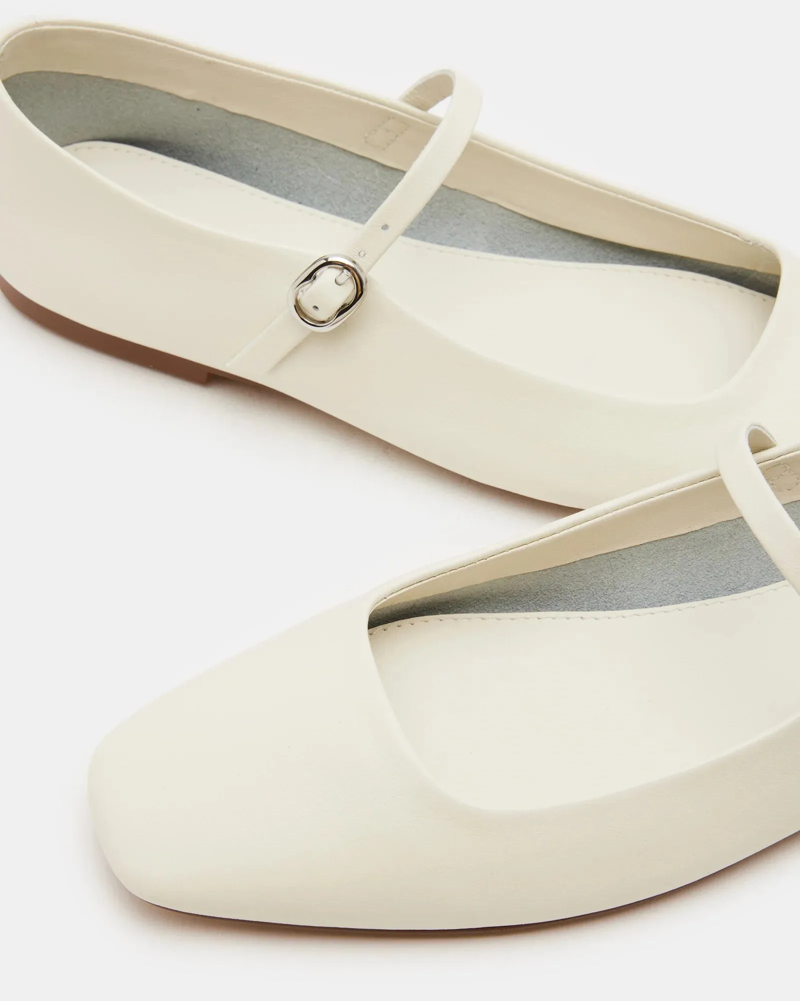 MAPLE NATURAL LEATHER