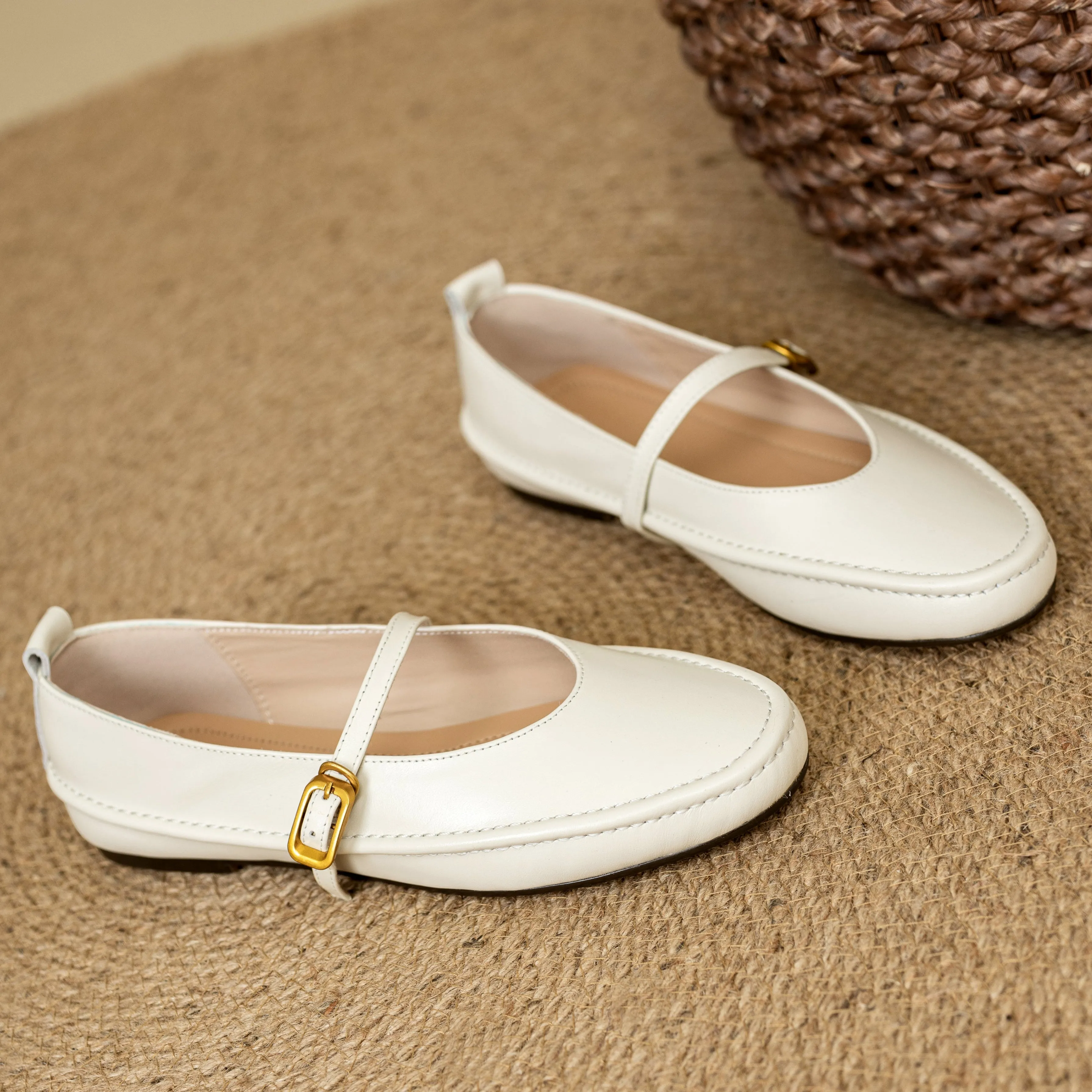 Women's Handmade Leather Round Toe Mary Janes Flats